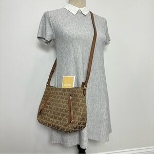 Michael Kors Evie Medium Jacquard Messenger Crossbody Bag